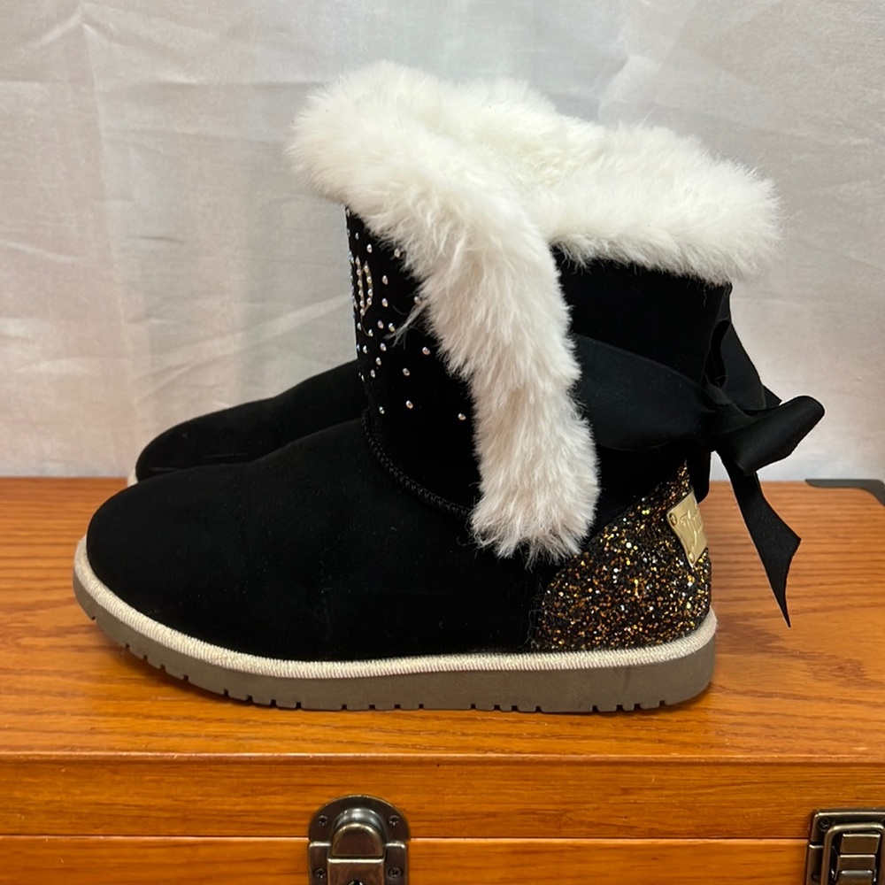 Girls Juicy boots